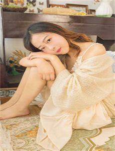 《架向星空之桥cg包-18禁裸体美女脱内衣视频在线》