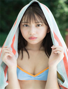 《绿巨人丝瓜草莓秋葵八零婚纱摄影-花环夫人中文版》